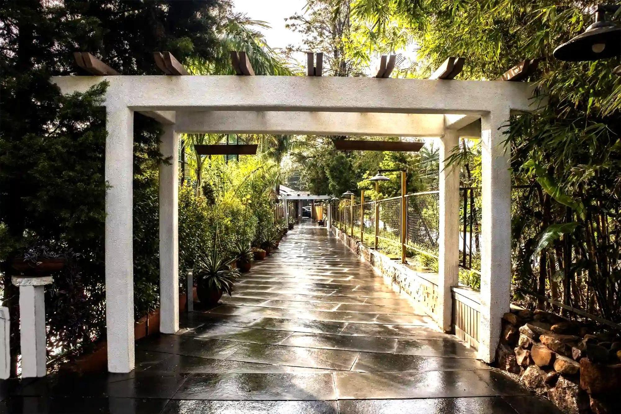 Basilica Resort - Where Luxury Redefines Mahabaleshwar Exterior photo