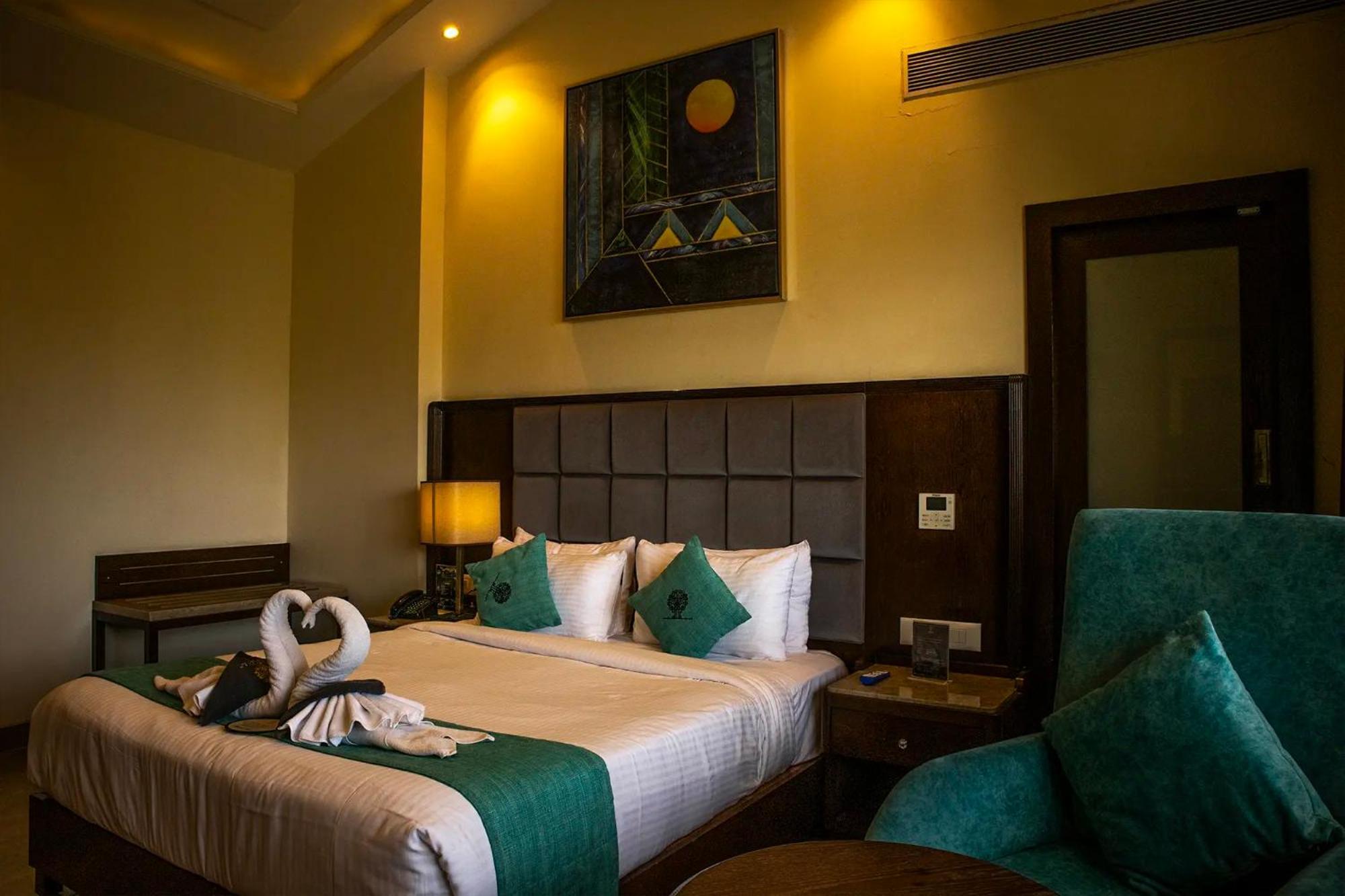 Basilica Resort - Where Luxury Redefines Mahabaleshwar Exterior photo